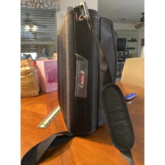 Case-it Zipper Binder, 3-Ring, Handle and Shoulder Strap, Red & Gray - Picture 14 of 16